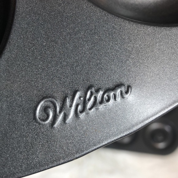 New Wilton Baked Donut Pan - Set of 2 - Picture 2 of 6